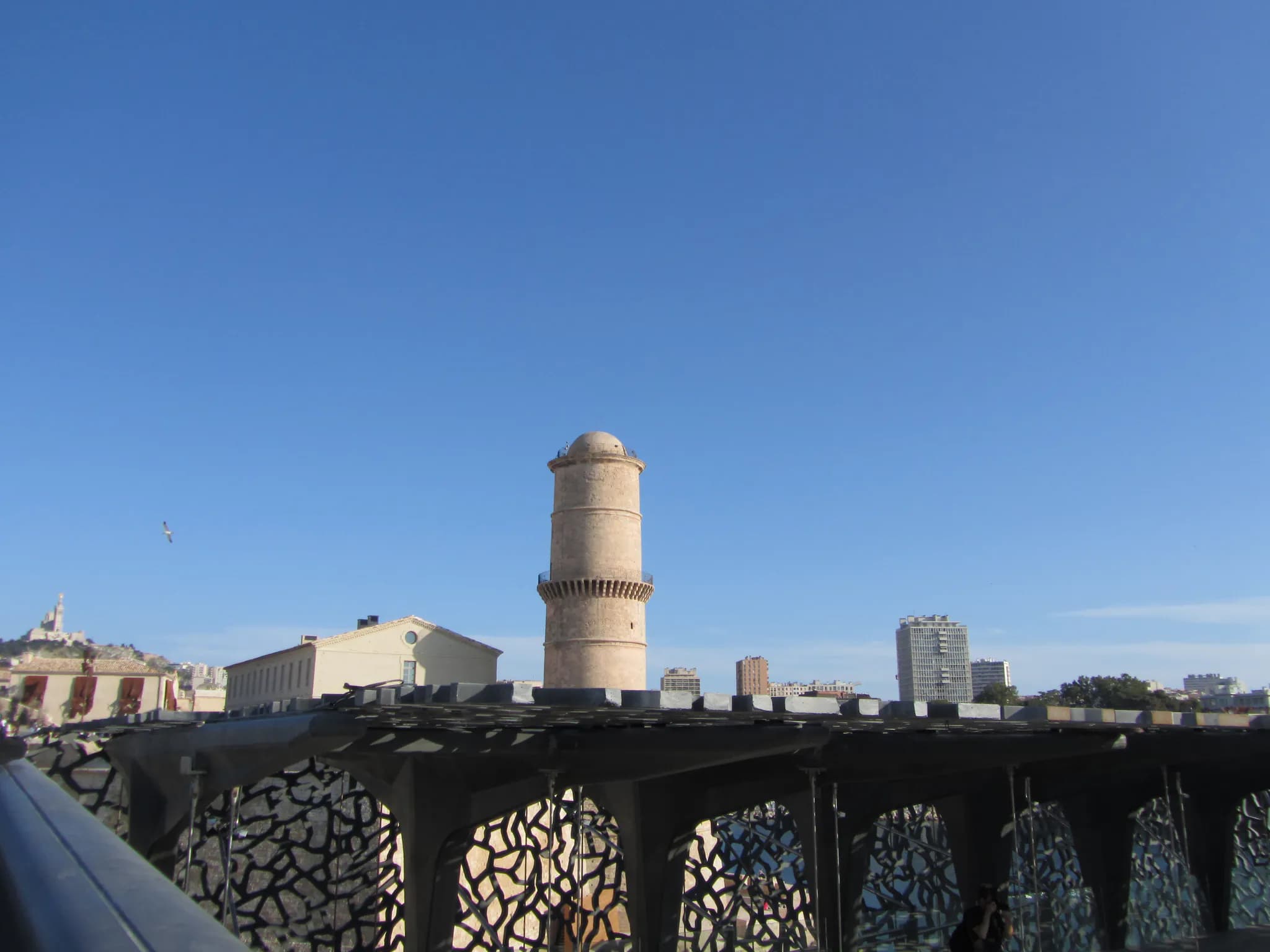 Comment choisir son peintre en batiment a Aubagne : le guide complet